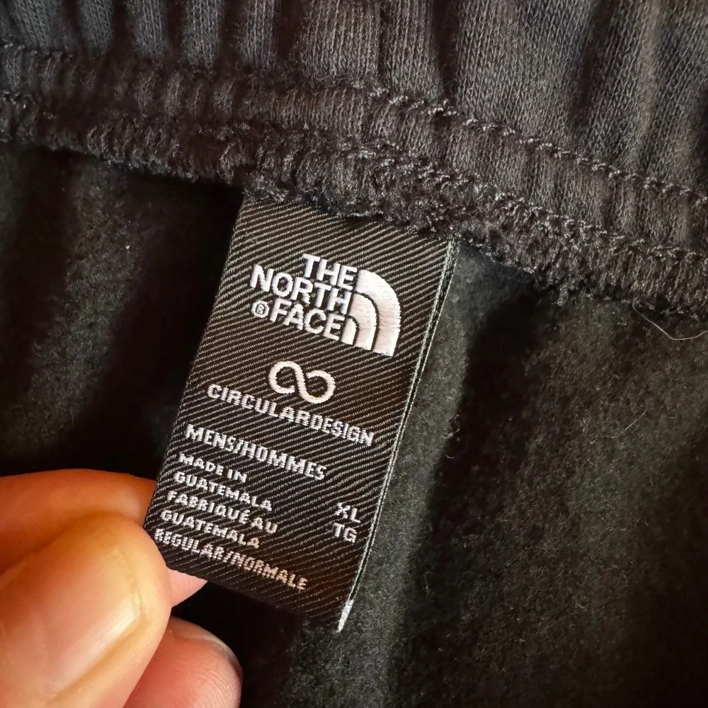 The North Face Evolution Simple Dome Regular Joggers Black Mens XL
